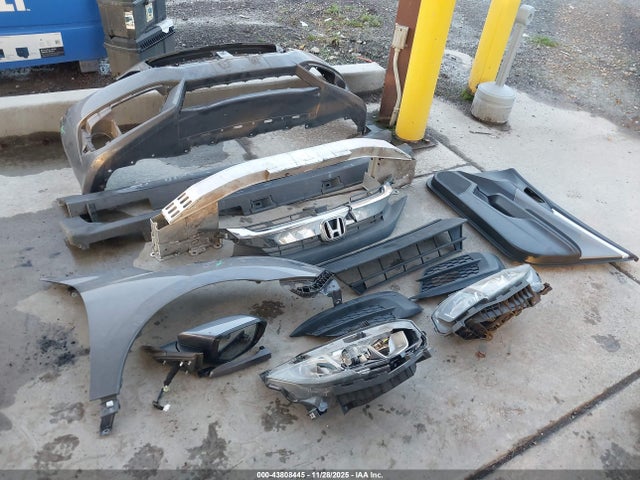 Honda Civic 2016 2HGFC2F50GH525986 Image 24