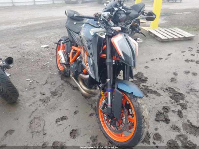 2022 KTM 1290 VBKV39406NM955735