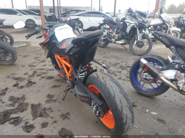 2022 KTM 1290 VBKV39406NM955735 Photo 2