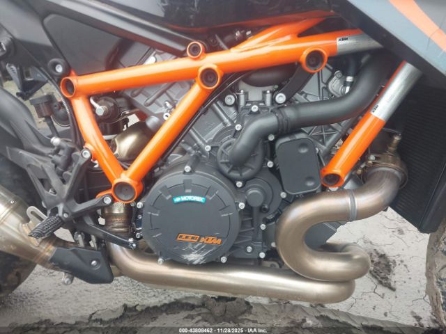 2022 KTM 1290 VBKV39406NM955735 Photo 7