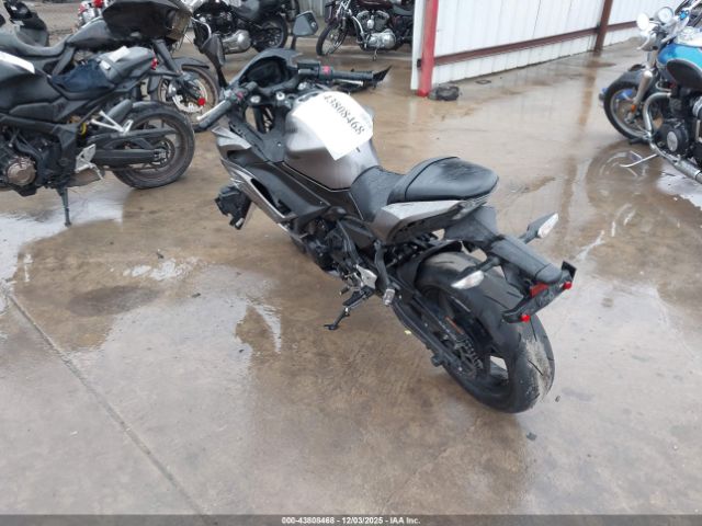 2021 KAWASAKI EX650 ML5EXEN17MDA41804 Photo 2