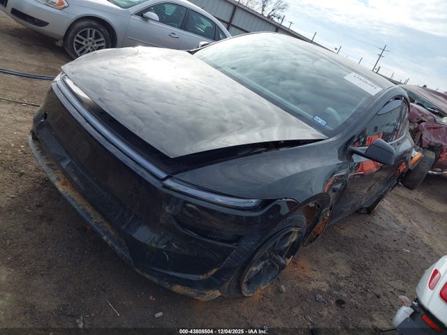 2026 TESLA MODEL Y 7SAYGDEE7TA460059 Photo 1