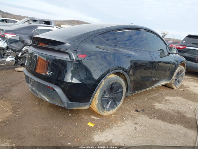 2026 TESLA MODEL Y 7SAYGDEE7TA460059 Photo 3