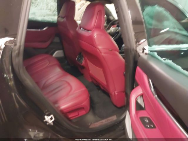 2019 MASERATI LEVANTE ZN661XUS1KX309822 Photo 7