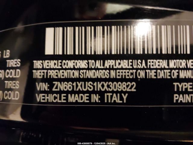 2019 MASERATI LEVANTE ZN661XUS1KX309822 Photo 8