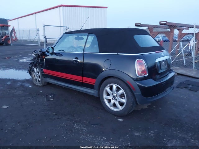 2010 MINI COOPER WMWMR3C58ATU98557 Photo 2