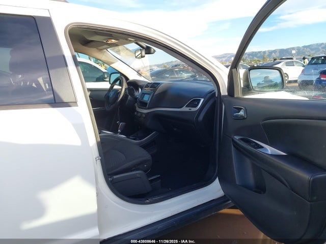 2018 DODGE JOURNEY 3C4PDCABXJT532025 Photo 4