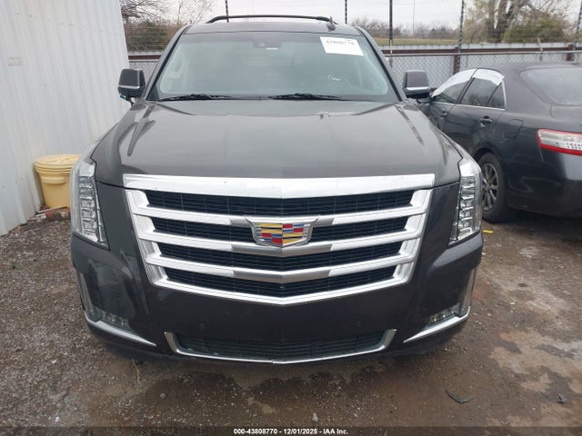 43808770 :رقم المزاد ، 1GYS4BKJ0GR259084 vin ، 2016 Cadillac Escalade Luxury Collection مزاد بيع