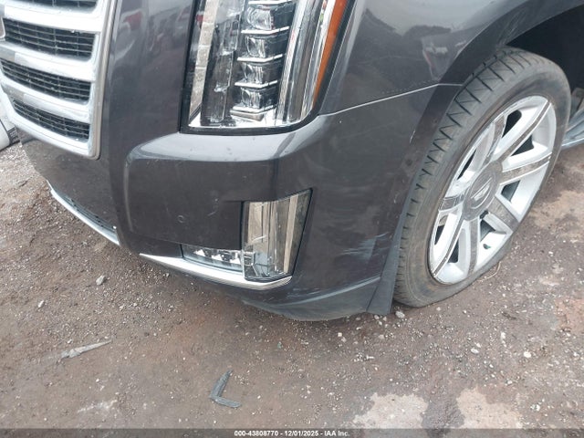 43808770 :رقم المزاد ، 1GYS4BKJ0GR259084 vin ، 2016 Cadillac Escalade Luxury Collection مزاد بيع