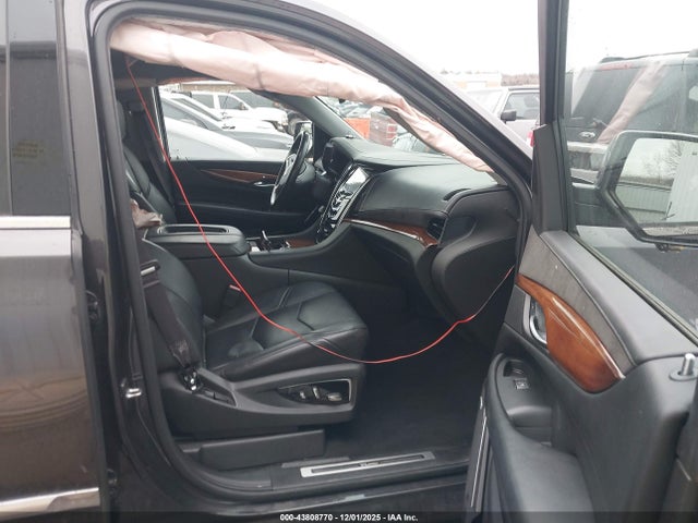 2016 CADILLAC ESCALADE 1GYS4BKJ0GR259084 Photo 4