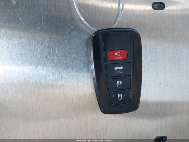 4T1B11HK6JU151173 Toyota CAMRY XLE
