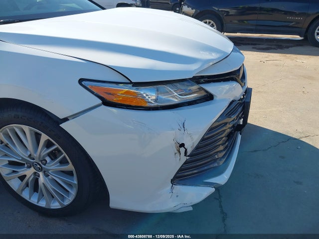 4T1B11HK6JU151173 Toyota CAMRY XLE