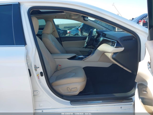 4T1B11HK6JU151173 Toyota CAMRY XLE