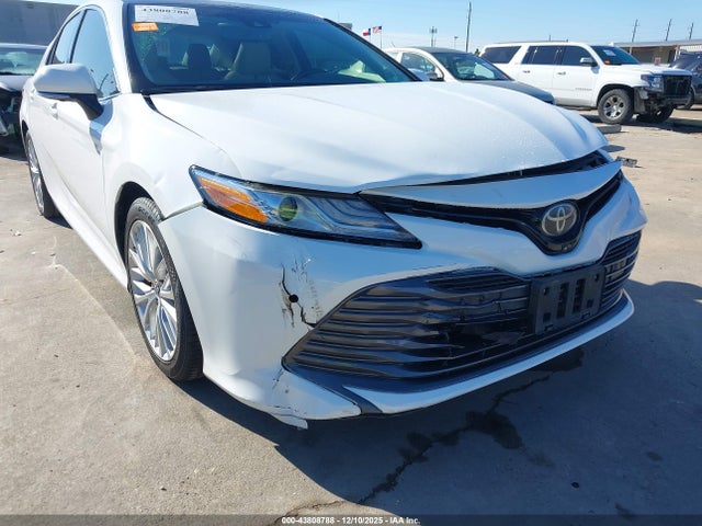 4T1B11HK6JU151173 Toyota CAMRY XLE