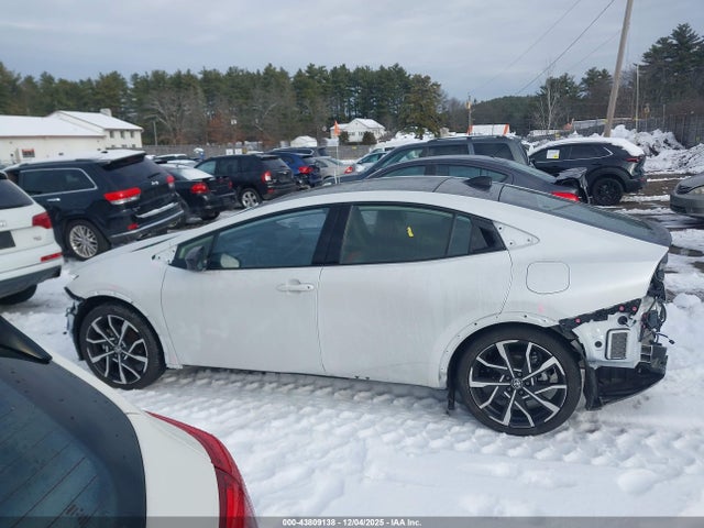JTDACACU8R3030407 Toyota Prius Prime Xse Premium