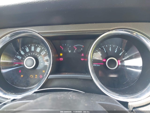 1ZVBP8AM3E5320523 Ford Mustang V6