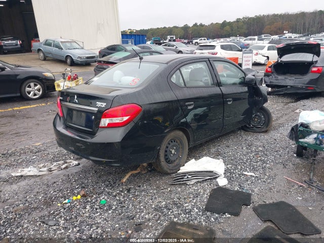 2017 MITSUBISHI MIRAGE G4 ML32F3FJ7HHF14245 Photo 3