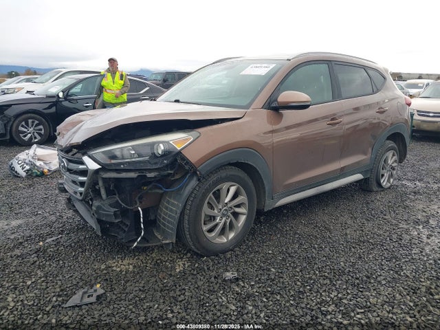 KM8J3CA48HU490511 Hyundai Tucson Se Plus