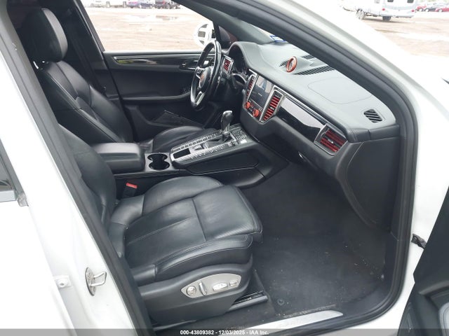 2018 PORSCHE MACAN WP1AA2A57JLB18004 Photo 4