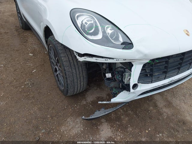 2018 PORSCHE MACAN WP1AA2A57JLB18004 Photo 5
