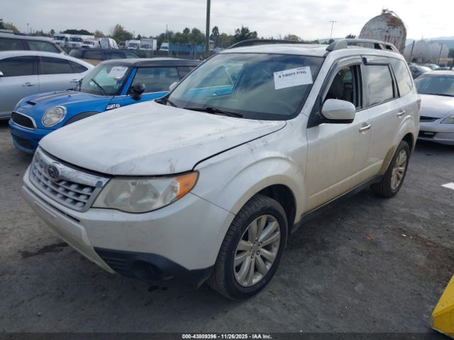 2013 SUBARU FORESTER JF2SHADC7DH418480 Photo 1