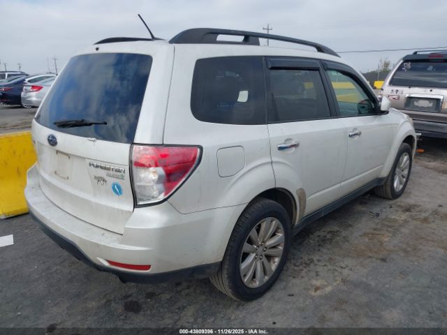 2013 SUBARU FORESTER JF2SHADC7DH418480 Photo 3
