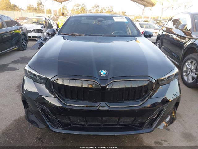 WBA43FJ04RCR86068 BMW 530I