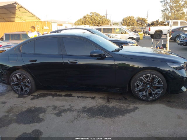 WBA43FJ04RCR86068 BMW 530I