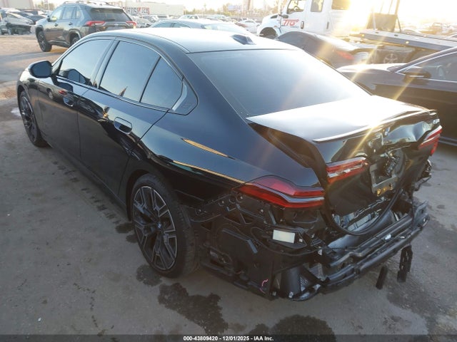 WBA43FJ04RCR86068 BMW 530I
