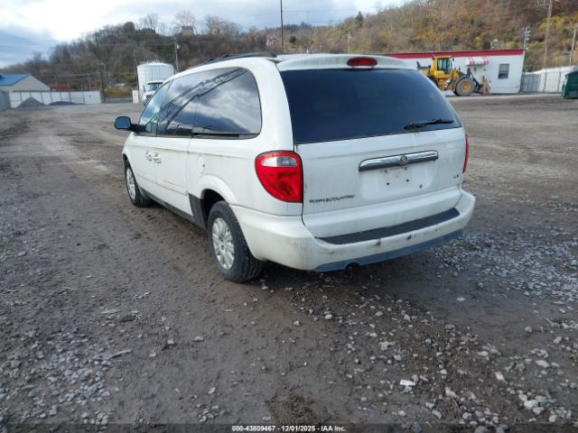 2006 CHRYSLER TOWN & COUNTRY 2A8GP44R66R733445 Photo 2