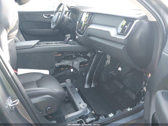 2020 VOLVO XC60 YV4A22RK1L1590641 Photo 4