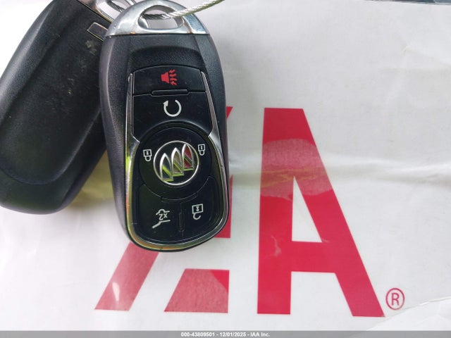 43809501 :رقم المزاد ، KL4MMFSL4MB090967 vin ، 2021 Buick Encore Gx Fwd Essence مزاد بيع