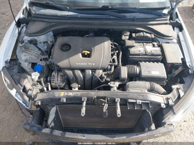 2018 HYUNDAI ELANTRA KMHD74LF2JU522445 Photo 9