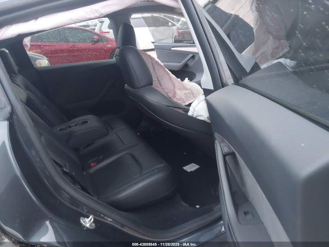 2024 TESLA MODEL Y 7SAYGDEE3RA253757 Photo 7