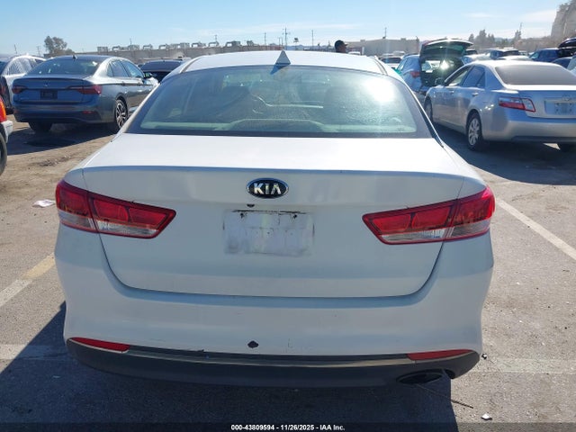 5XXGT4L34HG128318 KIA Optima Lx
