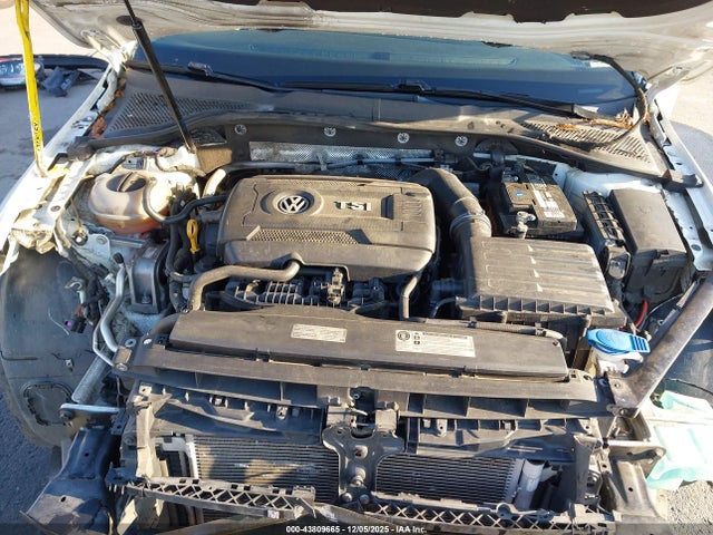 2017 VOLKSWAGEN GOLF GTI 3VW447AU8HM071503 Photo 9