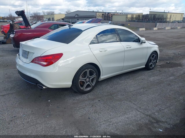 2014 MERCEDES-BENZ CLA 250 WDDSJ4EBXEN059970 Photo 3