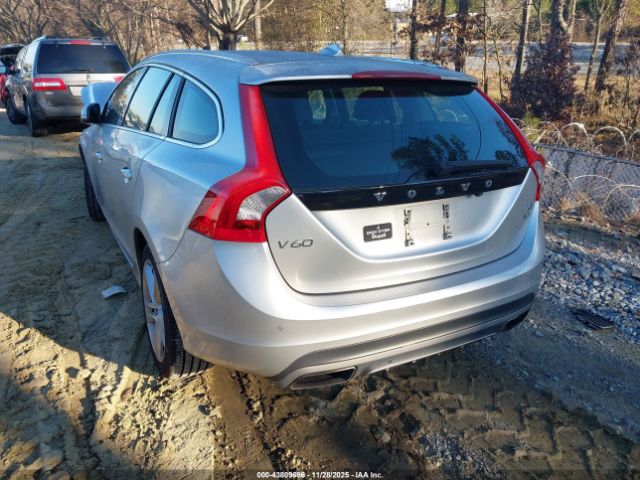 2015 VOLVO V60 YV1612SD1F1191878 Photo 2