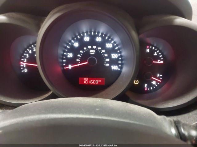 2010 KIA SOUL KNDJT2A28A7066313 Photo 6