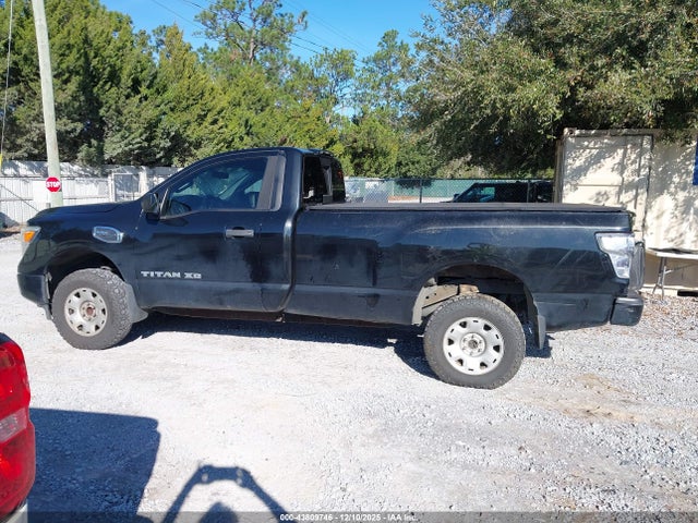 43809746 :رقم المزاد ، 1N6AA1R95HN526788 vin ، 2017 Nissan Titan Xd S مزاد بيع