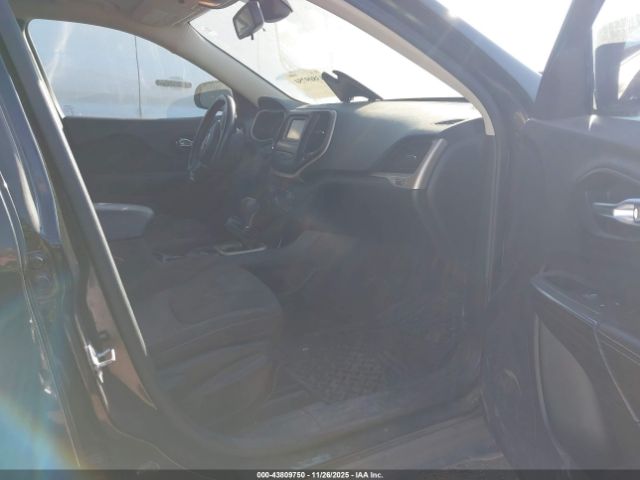 2016 JEEP CHEROKEE 1C4PJLCB9GW113818 Photo 4