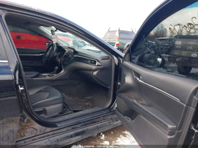 2021 TOYOTA CAMRY 4T1G11AK3MU404969 Photo 4