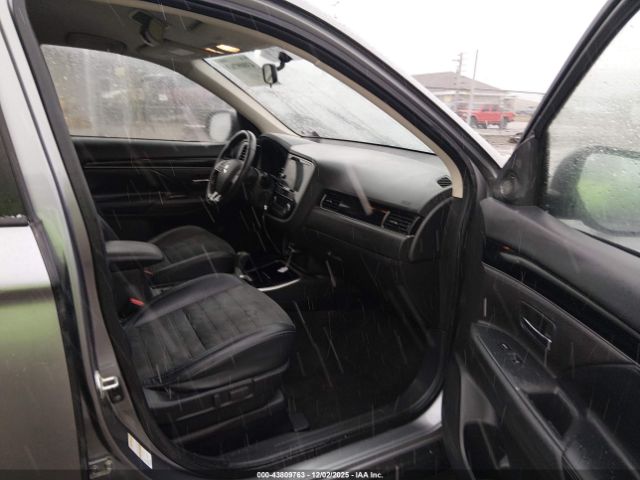 2019 MITSUBISHI OUTLANDER JA4AZ3A39KZ043846 Photo 4