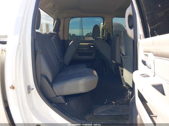 3C6UR5DL1HG759831 RAM 2500 Lone Star 4x4 6&#039;4 Box