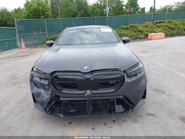2026 Bmw M5 Touring მანქანა იყიდება აუქციონზე, vin: WBS83GV07TCW00246, აუქციონის ნომერი: 43809856