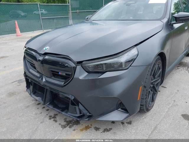2026 Bmw M5 Touring მანქანა იყიდება აუქციონზე, vin: WBS83GV07TCW00246, აუქციონის ნომერი: 43809856