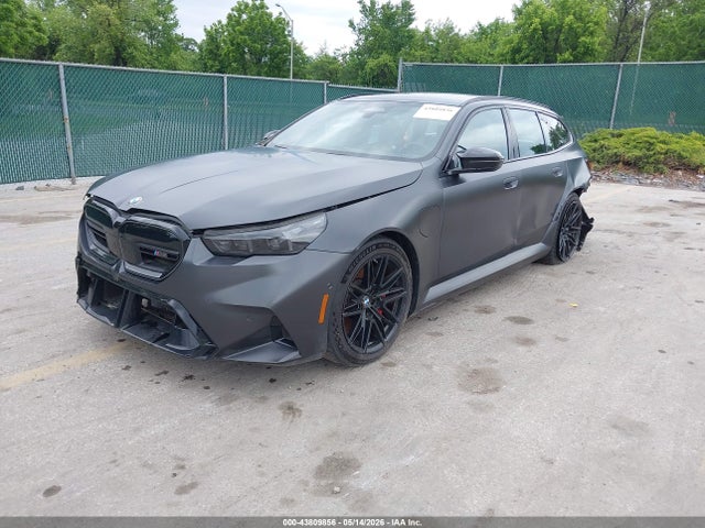 2026 Bmw M5 Touring მანქანა იყიდება აუქციონზე, vin: WBS83GV07TCW00246, აუქციონის ნომერი: 43809856
