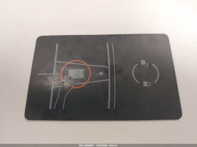 2024 TESLA MODEL Y 7SAYGDEF8RA289906 Photo 10