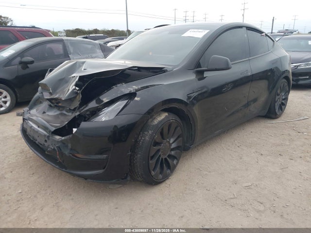 2024 TESLA MODEL Y 7SAYGDEF8RA289906 Photo 1