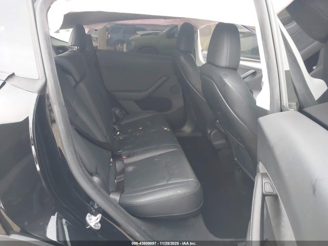 2024 TESLA MODEL Y 7SAYGDEF8RA289906 Photo 7